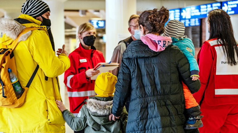 Katastrofirahastosta ruokalahjakortteja Suomeen paenneille lapsiperheille