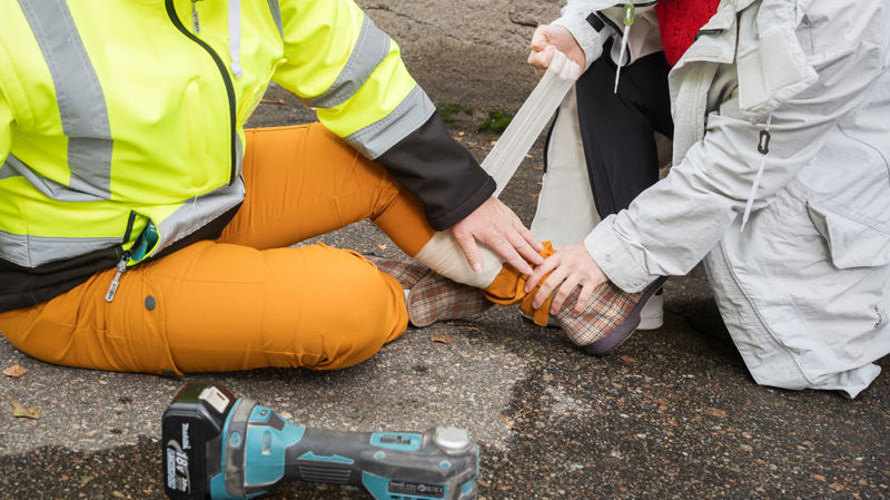 Näin annat ensiapua henkilölle, joka on saanut haavan