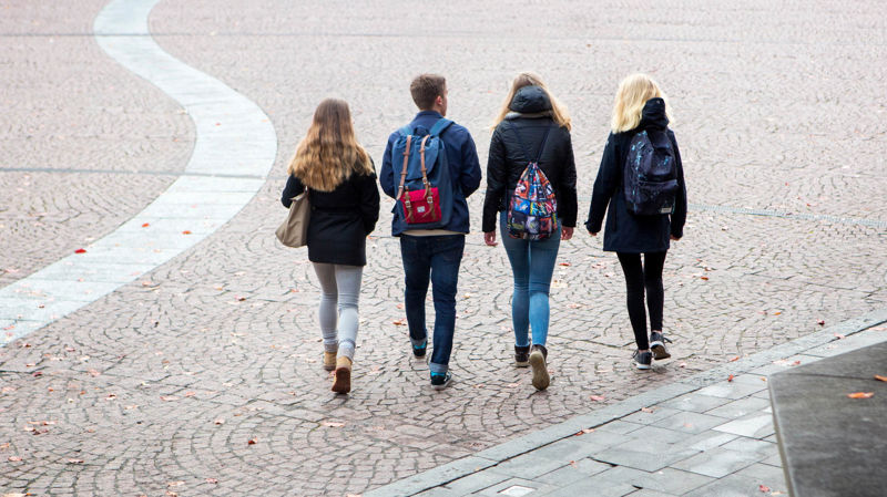 Näin autat lasta tai nuorta kriisitilanteessa