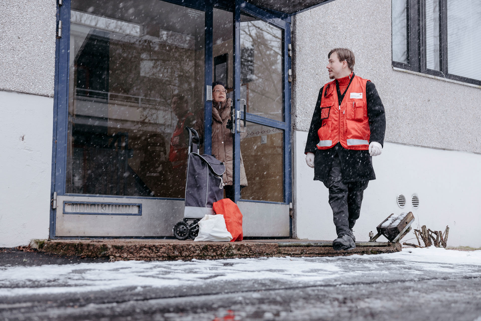 Red Cross National Societies have delivered food for the elderly during the COVID-19 pandemic.