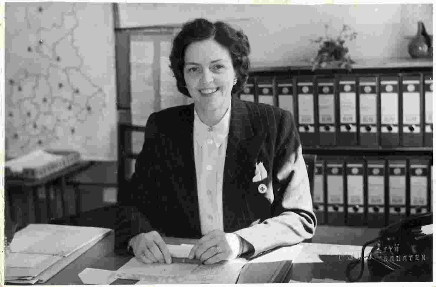 Gertrud Wichmannin (os. Lönnroth, 1896-1993) ura Punaisessa Ristissä ura alkoi naistoimikunnassa 1922. Sotien jälkeen hän oli keskeisiä henkilöitä kehittämässä SPR:n uudenlaista sosiaalityötä, mm. ystävätoimintaa ja vanhustyötä.