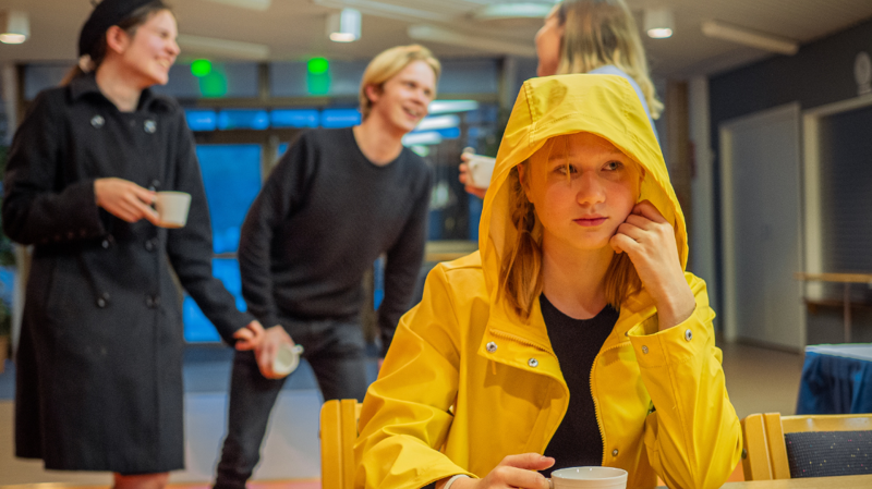 Nuoret ja kännykättömät välitunnit -keskustelutilaisuus 26.8.2025